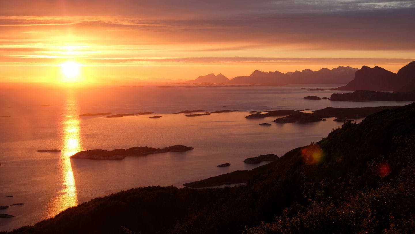 Midnight sun in Bodø. Photo: Zen Whisk / Creative commons