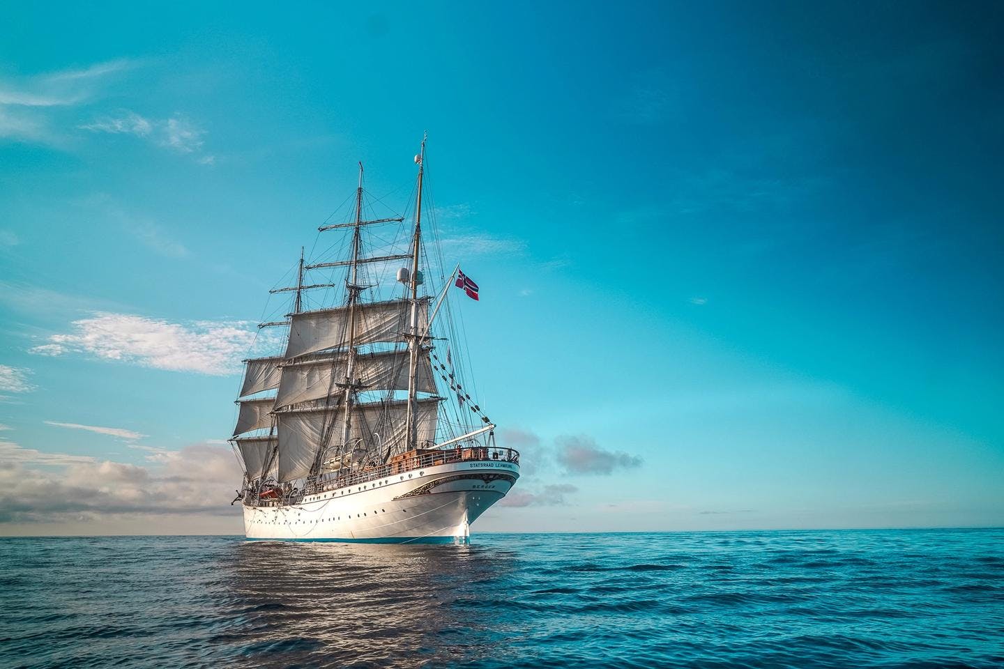 Doing research from a sailing ship has several advantages. Photo: Ingrid Wollberg