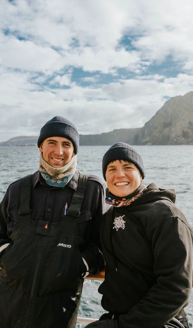 Mannskap og Cape Horn. Foto: Hanna Thevik