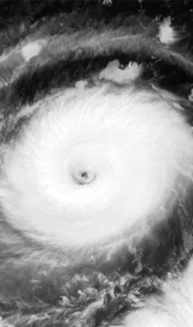 Tyfonen Hinnamor. Bilde: United States Naval Research Laboratory