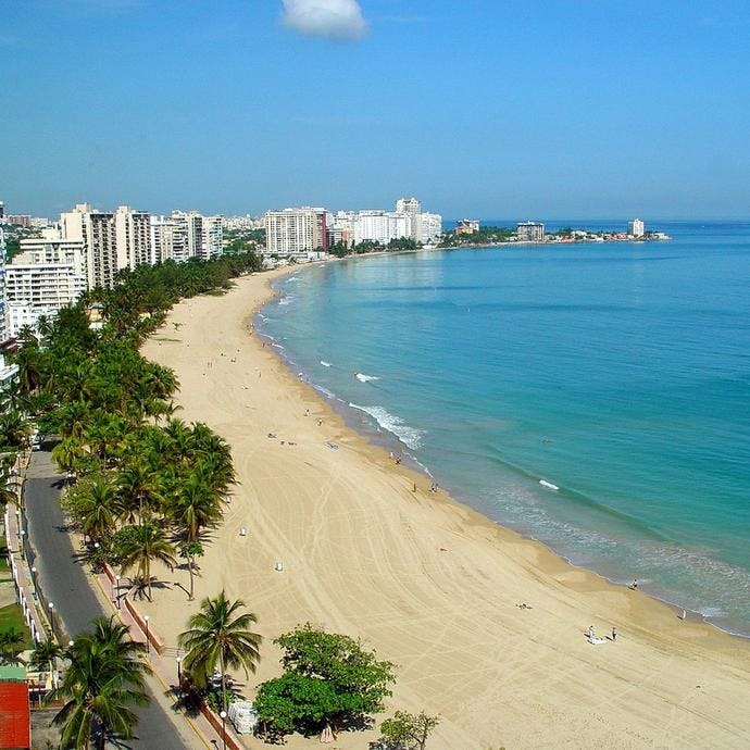 Coral Beach, Isla Verde, Puerto Rico. Foto: BY-SA / Wikimedia commons