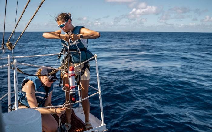 Collecting water samples in the Pacific. Photo: Malin Kvamme.