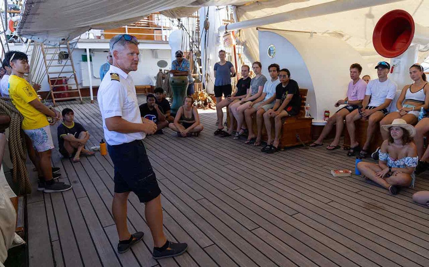 Captain Sune Blinkenberg meeting the crew. Photo: André Marton Pedersen