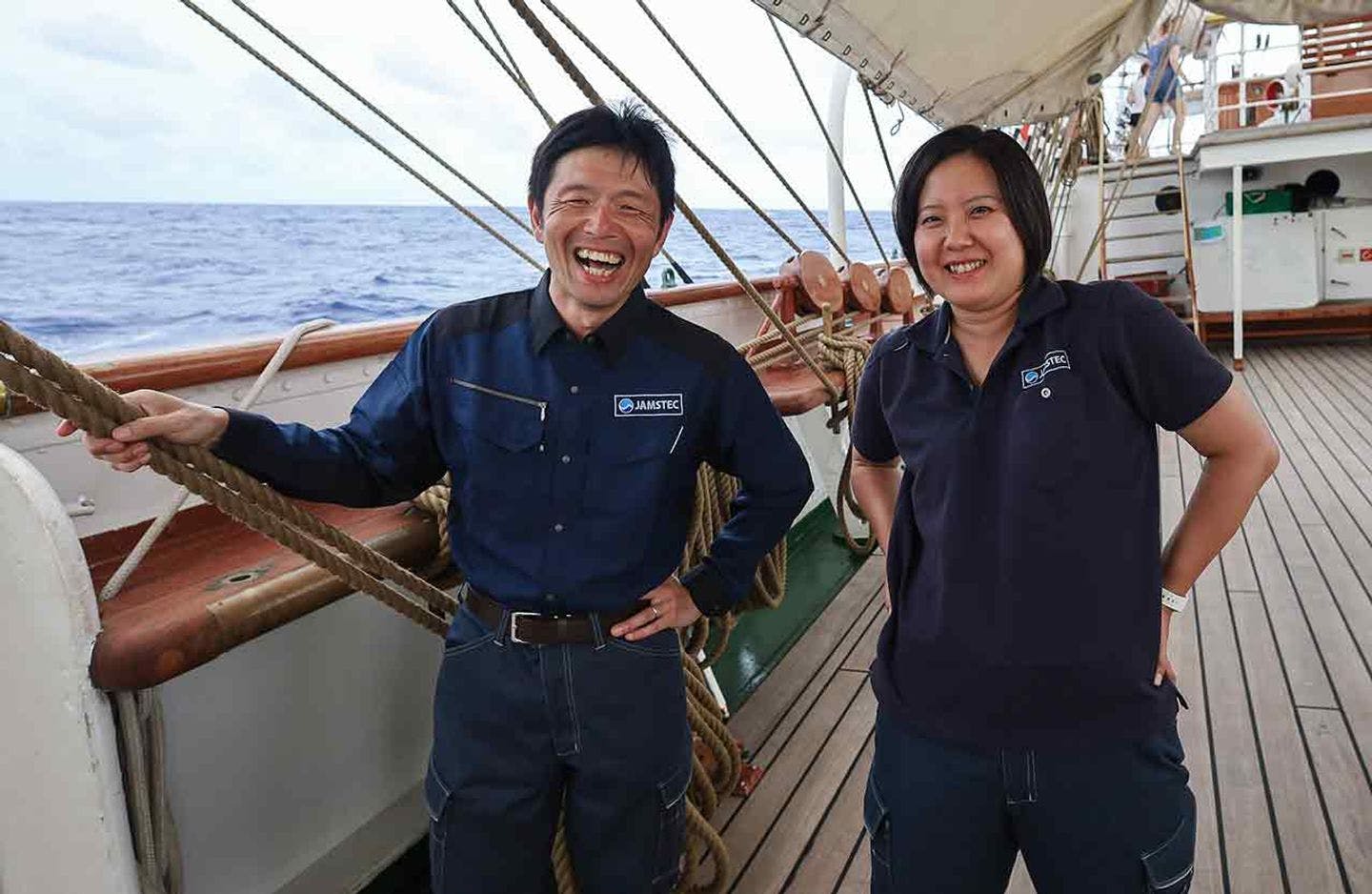 Satoru Yokoi, til venstre, og kollega Ayako Seiki. Foto: André Marton Pedersen